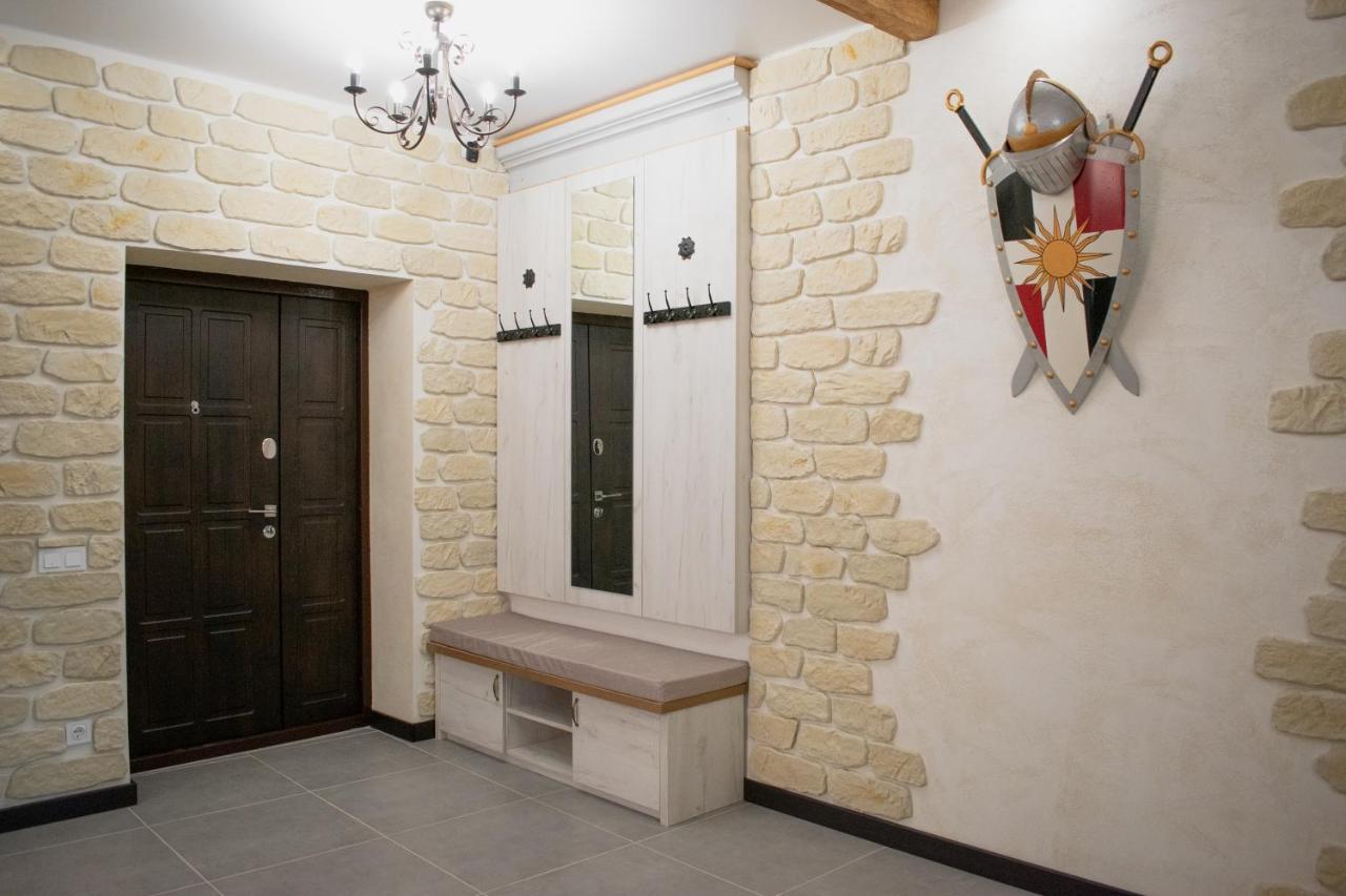 Гетьманські Палати , Старе Місто, 2 Спальні, Балкон-Тераса , 85 М Кв Kamianets Podilskyi Bagian luar foto