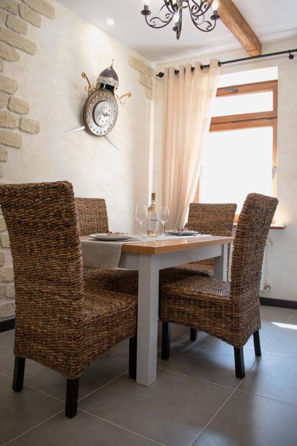 Гетьманські Палати , Старе Місто, 2 Спальні, Балкон-Тераса , 85 М Кв Kamianets Podilskyi Bagian luar foto