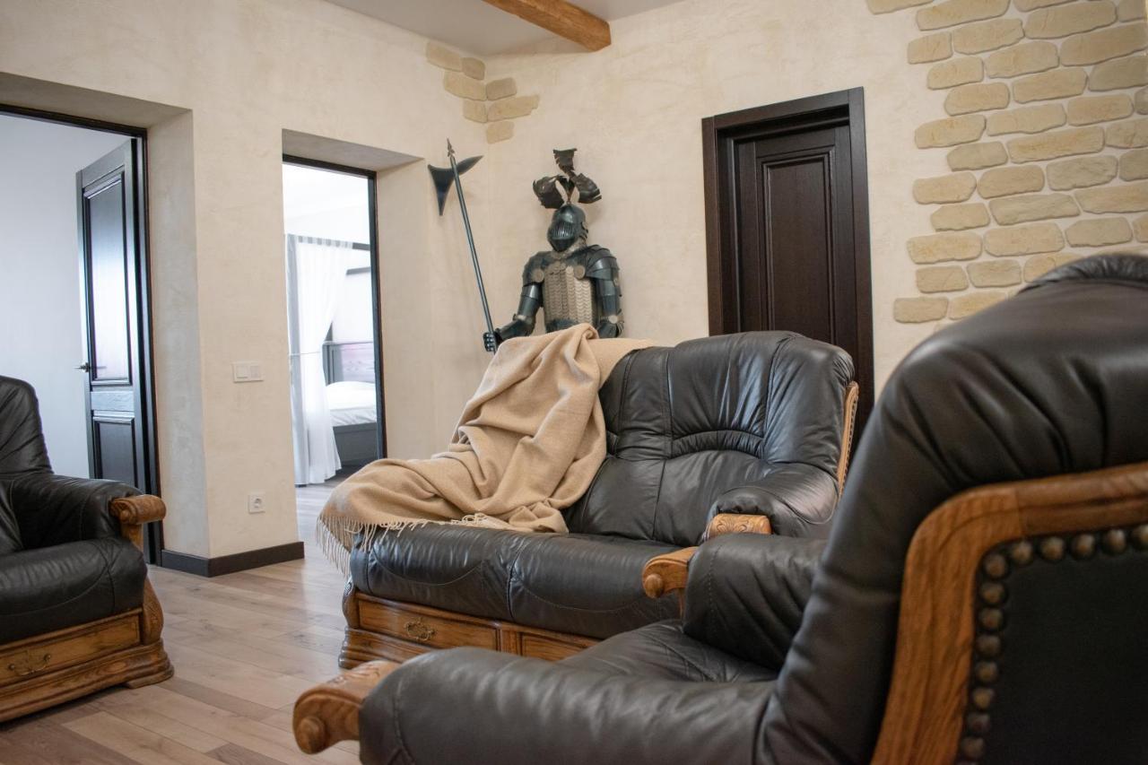 Гетьманські Палати , Старе Місто, 2 Спальні, Балкон-Тераса , 85 М Кв Kamianets Podilskyi Bagian luar foto