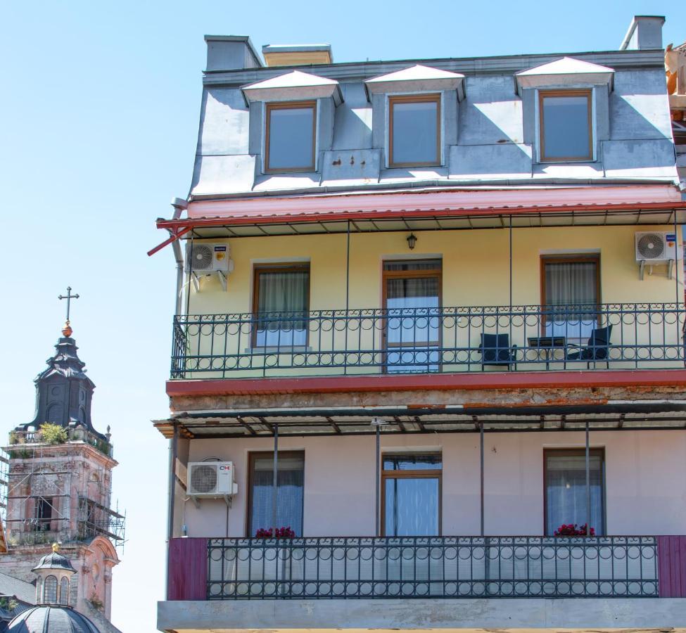 Гетьманські Палати , Старе Місто, 2 Спальні, Балкон-Тераса , 85 М Кв Kamianets Podilskyi Bagian luar foto