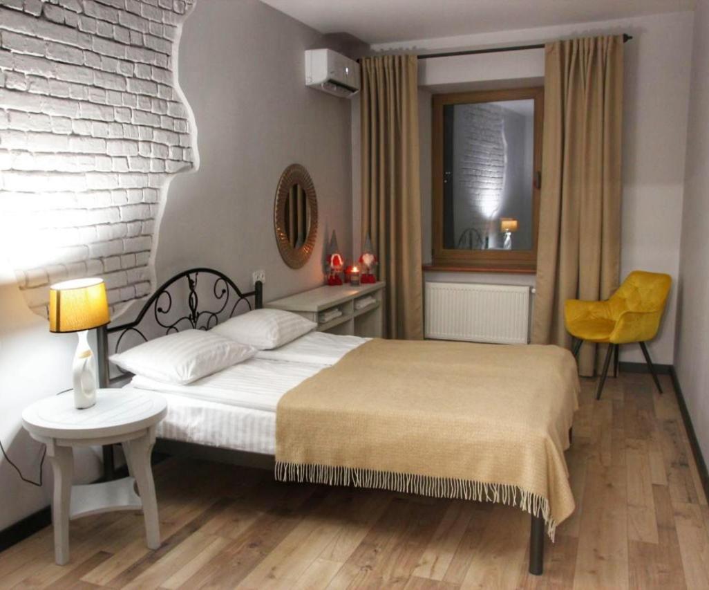 Гетьманські Палати , Старе Місто, 2 Спальні, Балкон-Тераса , 85 М Кв Kamianets Podilskyi Bagian luar foto