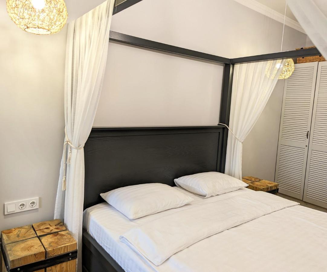 Гетьманські Палати , Старе Місто, 2 Спальні, Балкон-Тераса , 85 М Кв Kamianets Podilskyi Bagian luar foto